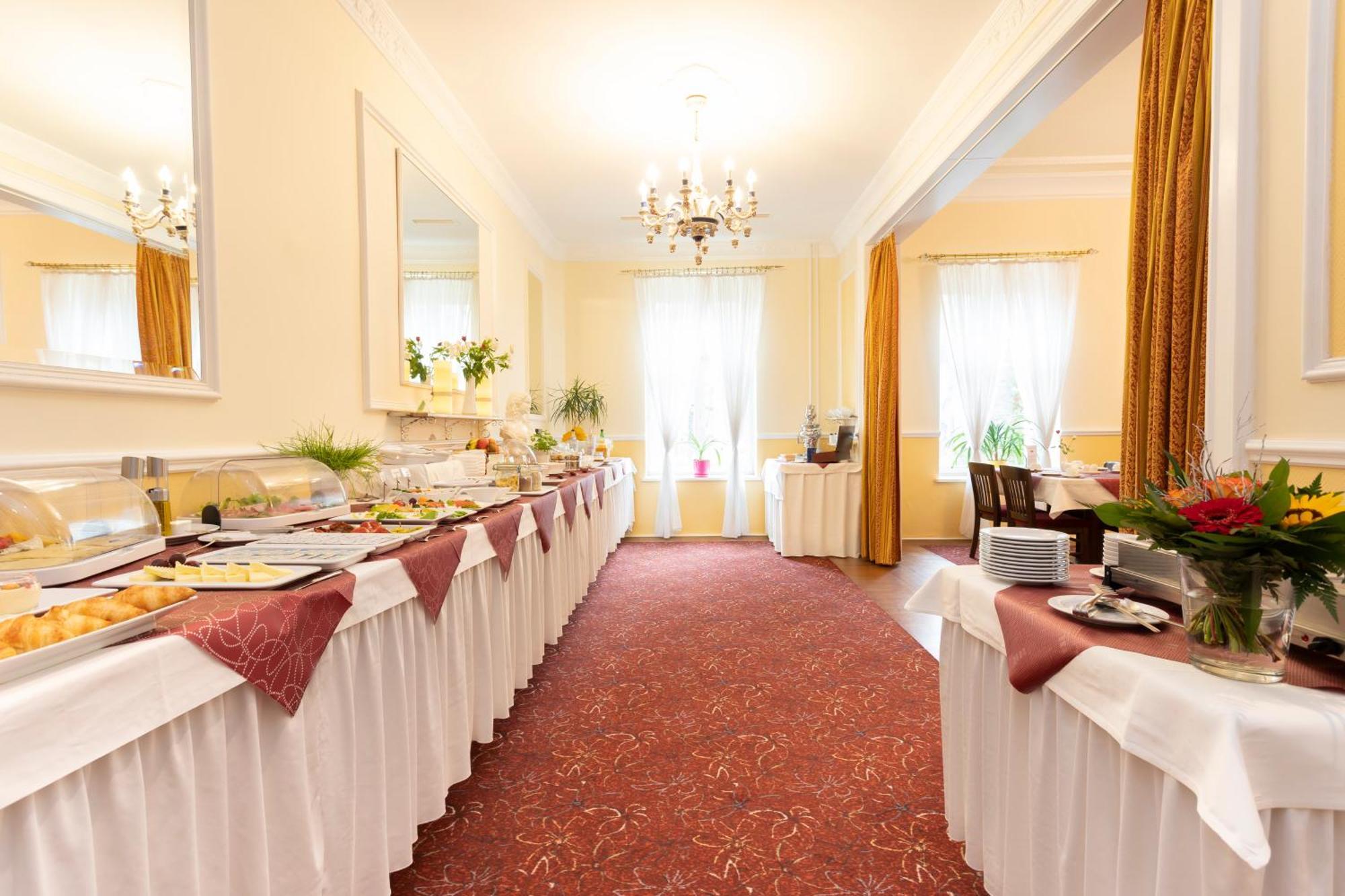 Palais Am Kleistpark Hotel Frankfurt  Exterior photo