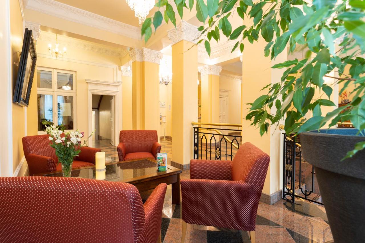 Palais Am Kleistpark Hotel Frankfurt  Exterior photo