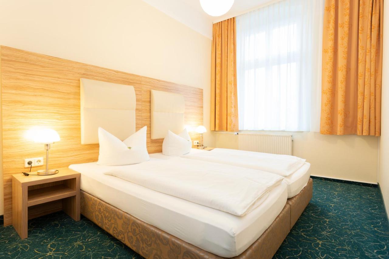 Palais Am Kleistpark Hotel Frankfurt  Exterior photo
